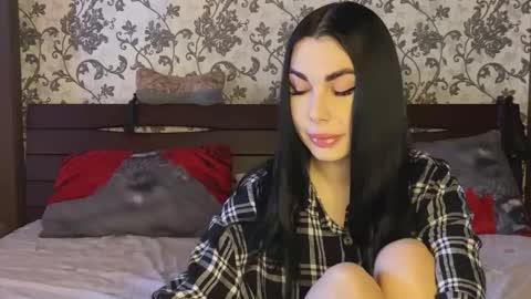 lana_del_play online show from 02/09/26, 08:29