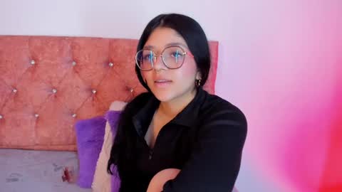 ... .          . ... online show from 02/10/25, 03:32