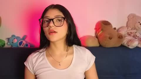 Snapshot of lana_dol chatting on 05/18/26, 04:57 ... . . ... online show from 05/18/26, 04:57