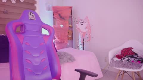 Lana online show from 10/25/25, 03:18