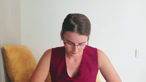 lana_gl online show from 07/28/26, 11:17