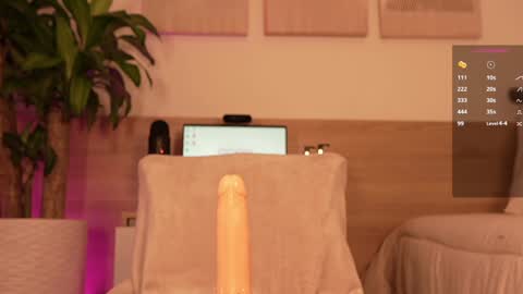 Snapshot of lana_kane_ chatting on 01/04/25, 07:44 lana_kane_ online show from 01/04/25, 07:44