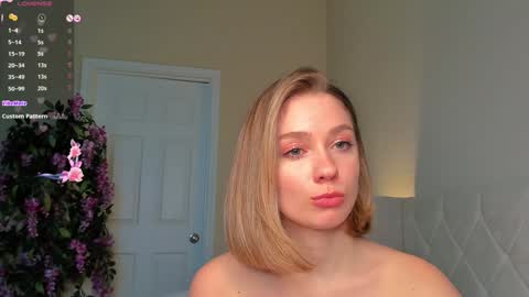 Lana online show from 01/12/25, 10:43