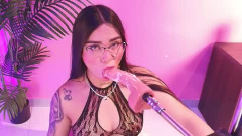 LANA online show from 04/19/26, 04:12