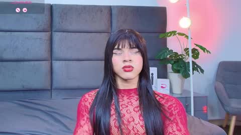 valentino moon online show from 04/11/26, 01:21