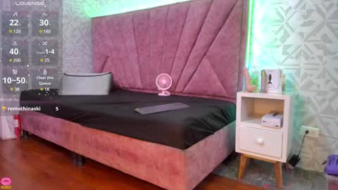 Angel  IG  online show from 01/04/25, 08:27