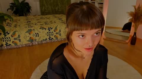 Snapshot of lana_sky chatting on 01/15/25, 06:51 Lana online show from 01/15/25, 06:51