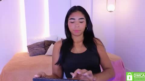 katiuska online show from 10/29/25, 05:42