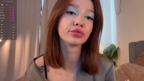 Snapshot of lana_vee chatting on 04/30/26, 12:22 Cleo online show from 04/30/26, 12:22