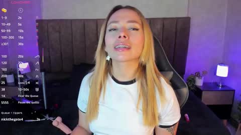 Lana online show from 11/09/25, 03:38