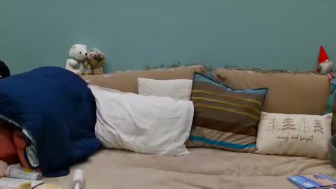 Lana online show from 12/20/25, 06:48