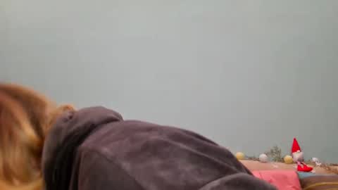 Snapshot of lanaangeldream chatting on 02/16/26, 03:35 Lana online show from 02/16/26, 03:35