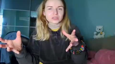 Snapshot of lanaangeldream chatting on 02/21/26, 01:01 Lana online show from 02/21/26, 01:01