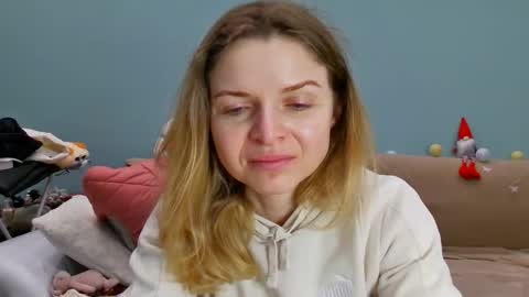 Snapshot of lanaangeldream chatting on 03/08/26, 12:42 Lana online show from 03/08/26, 12:42