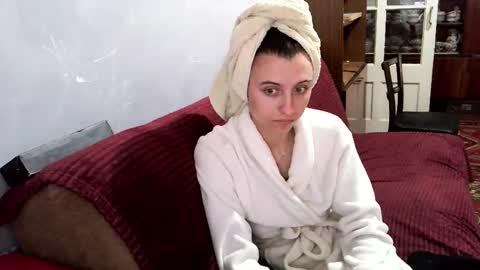 Lana online show from 11/17/25, 08:42