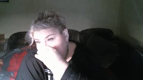 lanacat555 online show from 03/02/25, 09:43