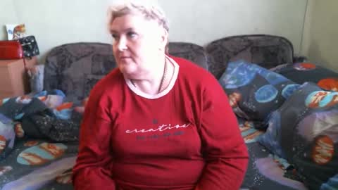 lanacat555 online show from 09/28/25, 11:48