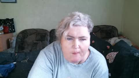 lanacat555 online show from 11/09/25, 12:25