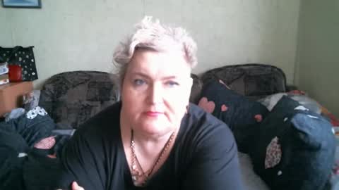 lanacat555 online show from 11/10/25, 10:03