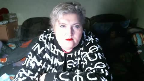 lanacat555 online show from 02/08/26, 07:50