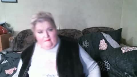 lanacat555 online show from 02/28/26, 12:11