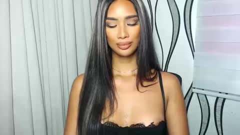 Snapshot of lanadel_hilton chatting on 01/02/25, 01:27 Lana online show from 01/02/25, 01:27