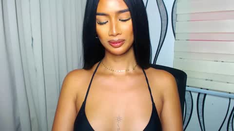 Snapshot of lanadel_hilton chatting on 01/19/25, 11:10 Lana online show from 01/19/25, 11:10