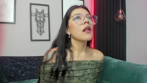 Lana online show from 04/18/26, 11:03