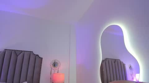 Lana online show from 11/26/25, 08:10