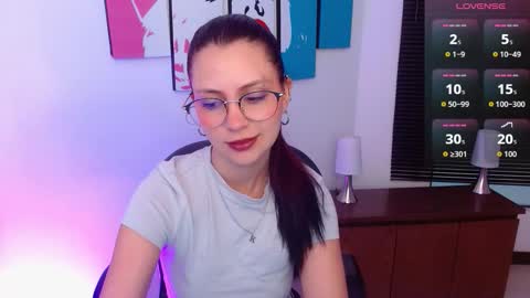 Alana Garcia  online show from 09/25/25, 11:36