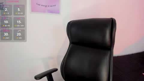 LanaJones online show from 04/10/26, 01:16