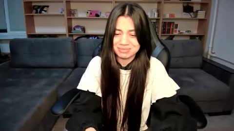 Lana online show from 06/06/26, 10:14
