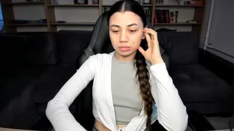 Snapshot of lanalandd chatting on 07/12/26, 06:21 Lana online show from 07/12/26, 06:21