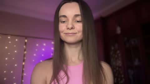Snapshot of lanaloulou chatting on 02/09/25, 02:17 Lana online show from 02/09/25, 02:17