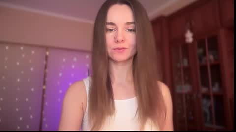 Snapshot of lanaloulou chatting on 02/21/25, 10:07 Lana online show from 02/21/25, 10:07