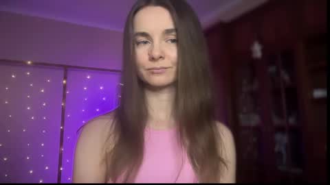 Snapshot of lanaloulou chatting on 02/28/25, 10:39 Lana online show from 02/28/25, 10:39