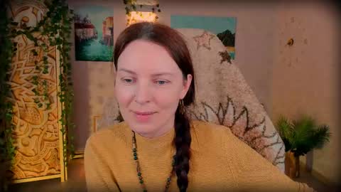 Snapshot of lanaradiance chatting on 05/31/26, 03:19 Lana Radiance online show from 05/31/26, 03:19
