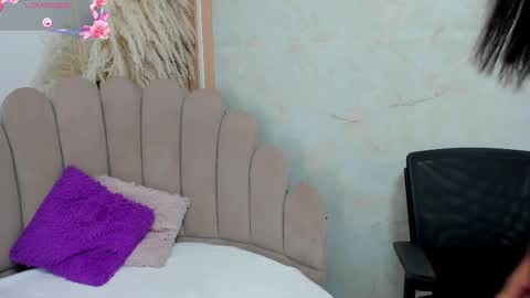 lana online show from 09/30/25, 04:17