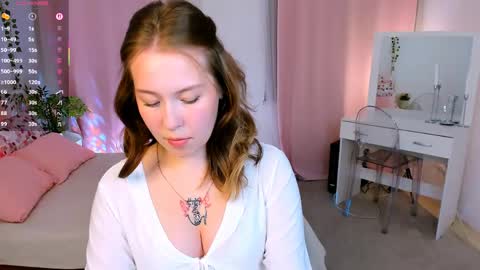 Snapshot of lanaroselle chatting on 05/07/26, 09:53 Lana online show from 05/07/26, 09:53