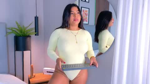 Lana online show from 04/23/26, 07:49