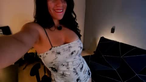 Lana online show from 04/03/26, 12:30