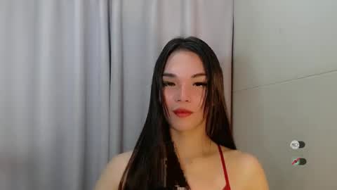 Snapshot of lanawyatt_ chatting on 12/09/24, 02:17 lanawyatt_ online show from 12/09/24, 02:17