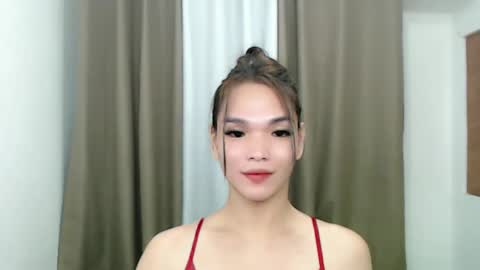 Snapshot of lanawyatt_ chatting on 02/13/25, 08:13 lanawyatt_ online show from 02/13/25, 08:13