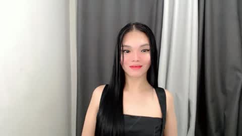 lanawyatt_ online show from 11/11/25, 02:50