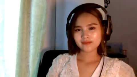 Victoria online show from 04/21/26, 04:52