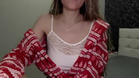 Snapshot of langoria chatting on 01/24/25, 10:30 langoria online show from 01/24/25, 10:30
