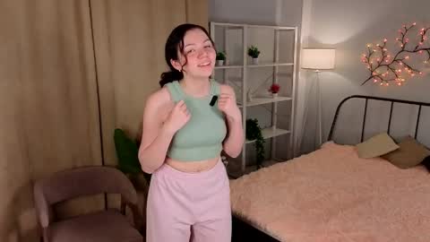 Natasha online show from 04/18/26, 07:07