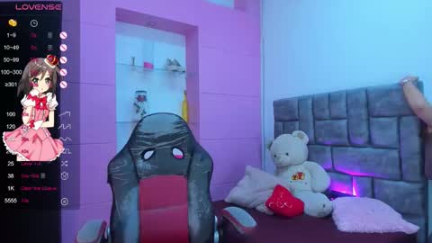 lanna1_ online show from 10/22/25, 12:27