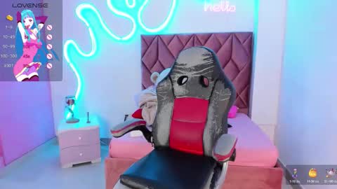 lanna1_ online show from 12/01/25, 12:43