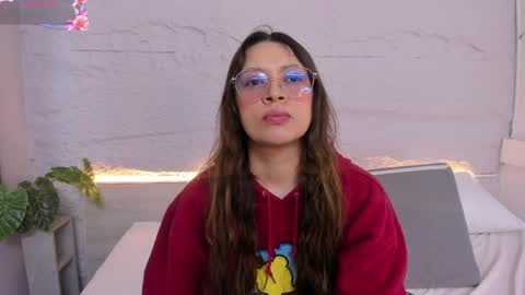 Lanna online show from 04/10/26, 11:37